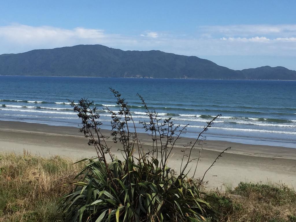 Olde Beach Villa Waikanae Kültér fotó